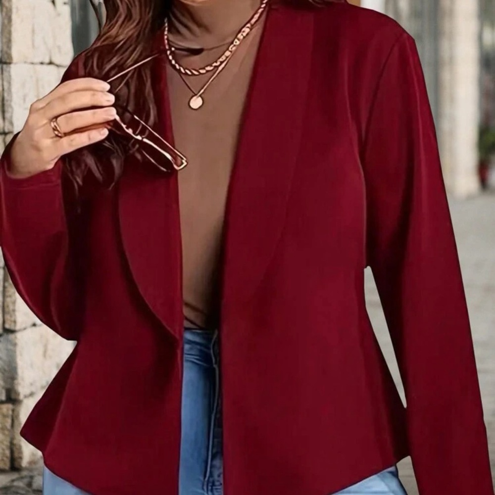 Beautiful stylish blazer - Picture 3 of 5